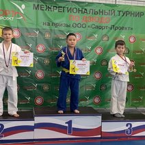 Шестнадцать наград завоевали дзюдоисты из Соль-Илецка на межрегиональных соревнованиях