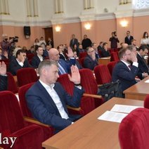 Оренбуржцы требуют отправить Сергея Салмина в отставку и вызывают на бой