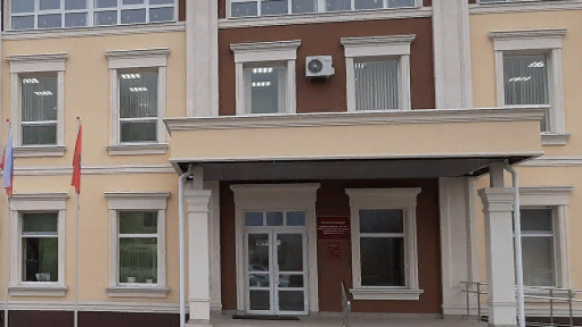 Житель Соль-Илецка, за рулем автомобиля отца, ударил собственную машину