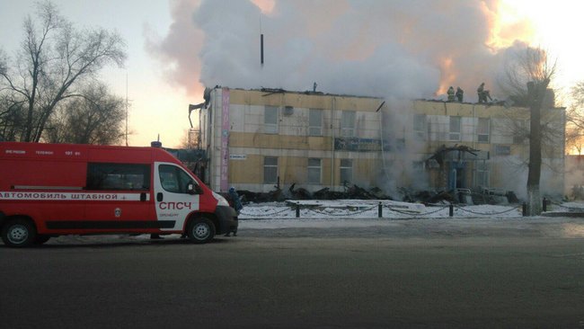 В Соль-Илецке пожар в «Вавилоне» потушен