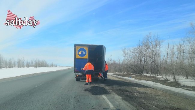 Разваливается отремонтированная год назад федеральная трасса Соль-Илецк-Оренбург 