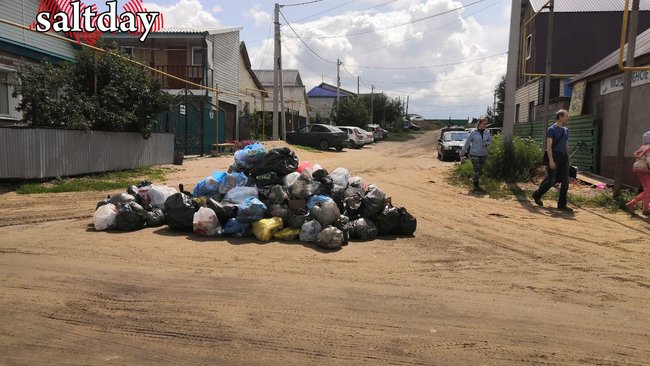 В Соль-Илецке жители микрорайона «Ташкент» устроили мусорный протест?