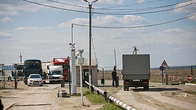 Застрявших в Соль-Илецке кыргызстанцев не пускают через границу 