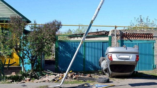 В Соль-Илецке на Вокзальной на крышу перевернулся 