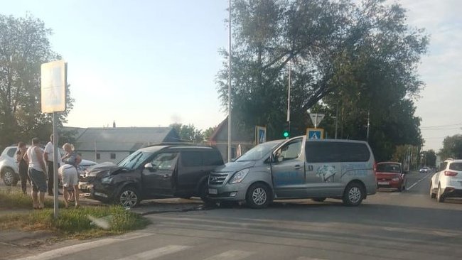 В центре Соль-Илецка столкнулись две иномарки 