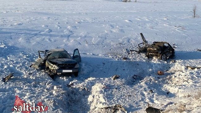 Смертельное ДТП под Соль-Илецком: легковушку разорвало на две части