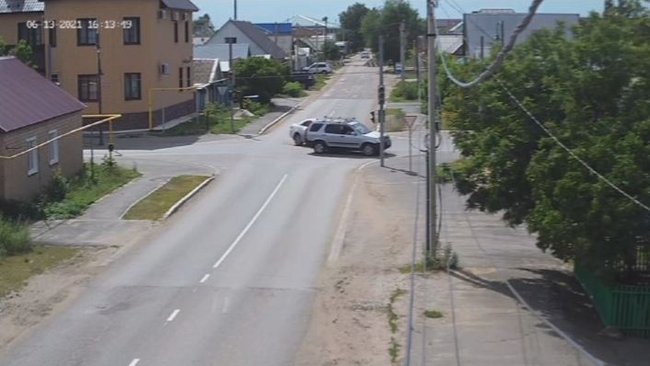 В центре Соль-Илецка столкнулись две иномарки