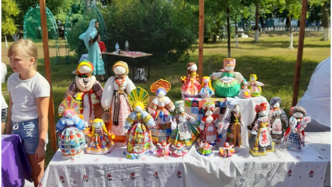 В Акбулаке прошел фестиваль гончарного искусства