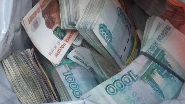 В Соль-Илецке коллекторы обратились в суд для взыскания долга по кредиту