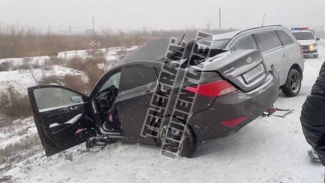 Оренбург соль илецк машина. ДТП трасса в соль Илецке Toyota Camry 50 в 2014.