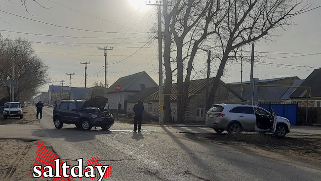 В центре Соль-Илецка иномарка не уступила дорогу «Шевроле Ниве»