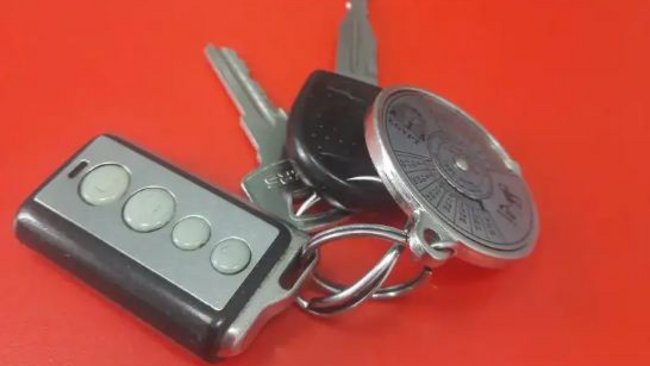 В Соль-Илецке мужчина напал на водителя и покатался на его автомобиле