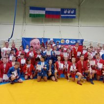 Четыре награды завоевали соль-илецкие спортсмены на открытом городском турнире по самбо