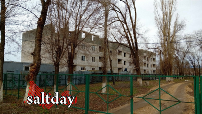В Соль-Илецке на четвертом этаже обвалился лестничный марш в новостройке
