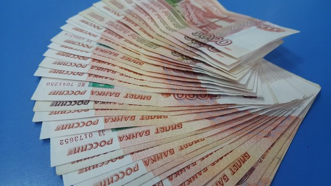 Жительница Соль-Илецка хотела заработать в интернете, но лишилась 240 000 рублей