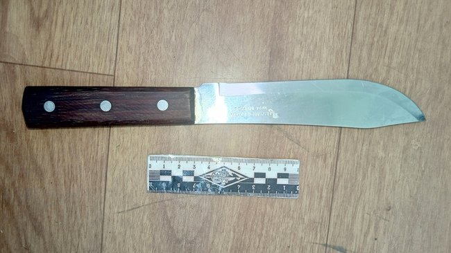 В Соль-Илецке дядя угрожал убийством своему 17-летнему племяннику