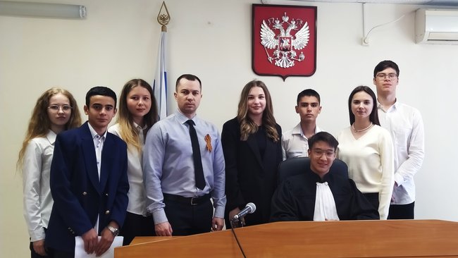 В Соль-Илецке школьники участвовали в учебном судебном процессе по уголовному делу