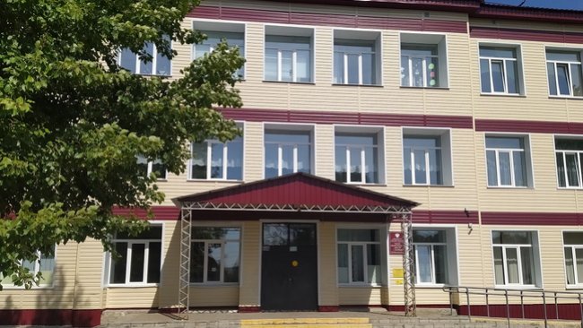 Администрацию Соль-Илецка обязали провести обследование зданий школ