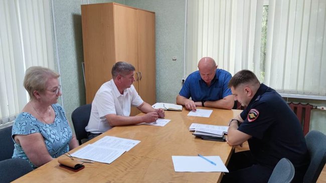 В Соль-Илецке Госавтоинспекция провела заседание по обеспечению БДД