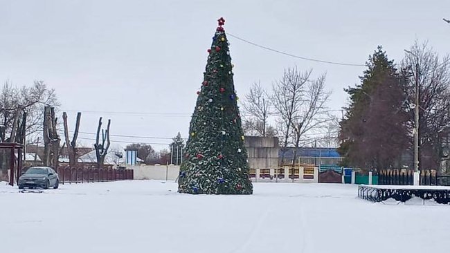 Сегодня в двух микрорайонах Соль-Илецка открываются новогодние площадки  