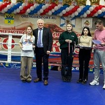 Соль-илецкие девушки-боксеры завоевали золото на областном первенстве  