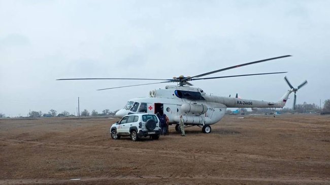 Тяжелого пациента из села Покровка Соль-Илецкого округа эвакуировали на вертолете