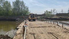 В Соль-Илецком округе восстановили понтонный мост через реку Илек