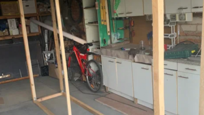 Жителя Соль-Илецка судят за кражу перфоратора и бензина из гаража соседа