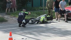 Юный мотоциклист столкнулся с легковушкой в центре Соль-Илецка