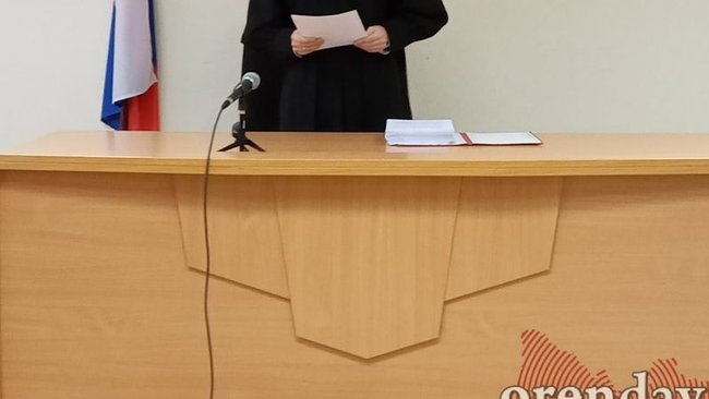 В Соль-Илецке мужчина наказал нового ухажера бывшей возлюбленной металлической трубой