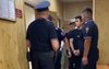 В Соль-Илецке мужчина жестоко расправился с подростком из-за места в такси (18+)