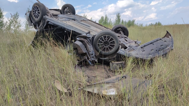 Семья туристов на пути к солёным озёрам в Соль-Илецк попала в аварию: трое пострадали