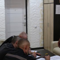 В соль-илецкой колонии «Черный дельфин» провели арт-терапию для осужденных