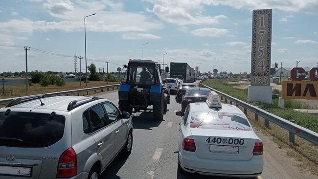 В Соль-Илецке оштрафовали 5 водителей за выезд на встречку на трассе