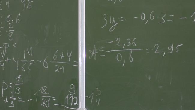 Сегодня в Соль-Илецке поздравляют учителей с профессиональным праздником