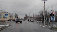 В Соль-Илецке проезд на красный сигнал светофора закончился для водителя травмами и госпитализацией