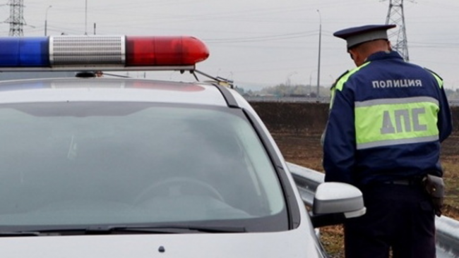 Оренбуржцев предупредили: домашняя настойка в авто – прямой путь к штрафу