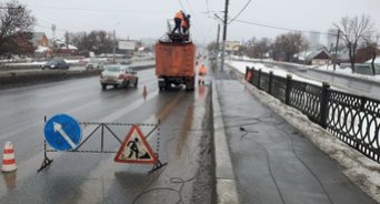 В Оренбурге за год отремонтировали меньше 1 % от общей протяженности троллейбусной контактной сети