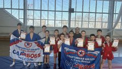 Юные самбисты из Соль-Илецка привезли медали с открытого первенства в Илеке