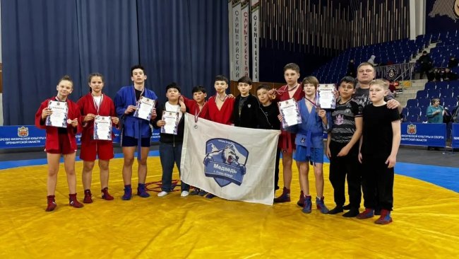 Юные самбисты Соль-Илецка заработали путевки на первенство ПФО по самбо