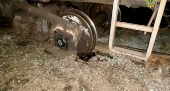 В Оренбуржье с рельсов сошли пять вагонов грузового поезда