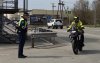 В Соль-Илецке сотрудники Госавтоинспекции проводят с мотоциклистами беседы о безопасности на дорогах