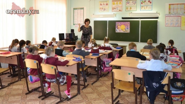 Школьники Оренбуржья с начала мая вместо звонков будут слушать песни Победы