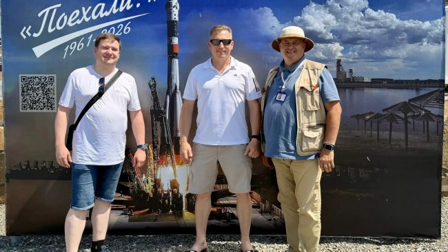 Российский космонавт Сергей Прокопьев отдохнул на соленых озерах в Соль-Илецке