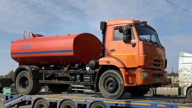 В Соль-Илецк до конца сентября поступит специализированная дорожная техника