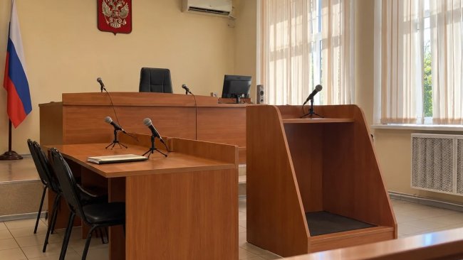 В Соль-Илецке работник требует 10 миллионов рублей компенсации после тяжелой травмы на производстве